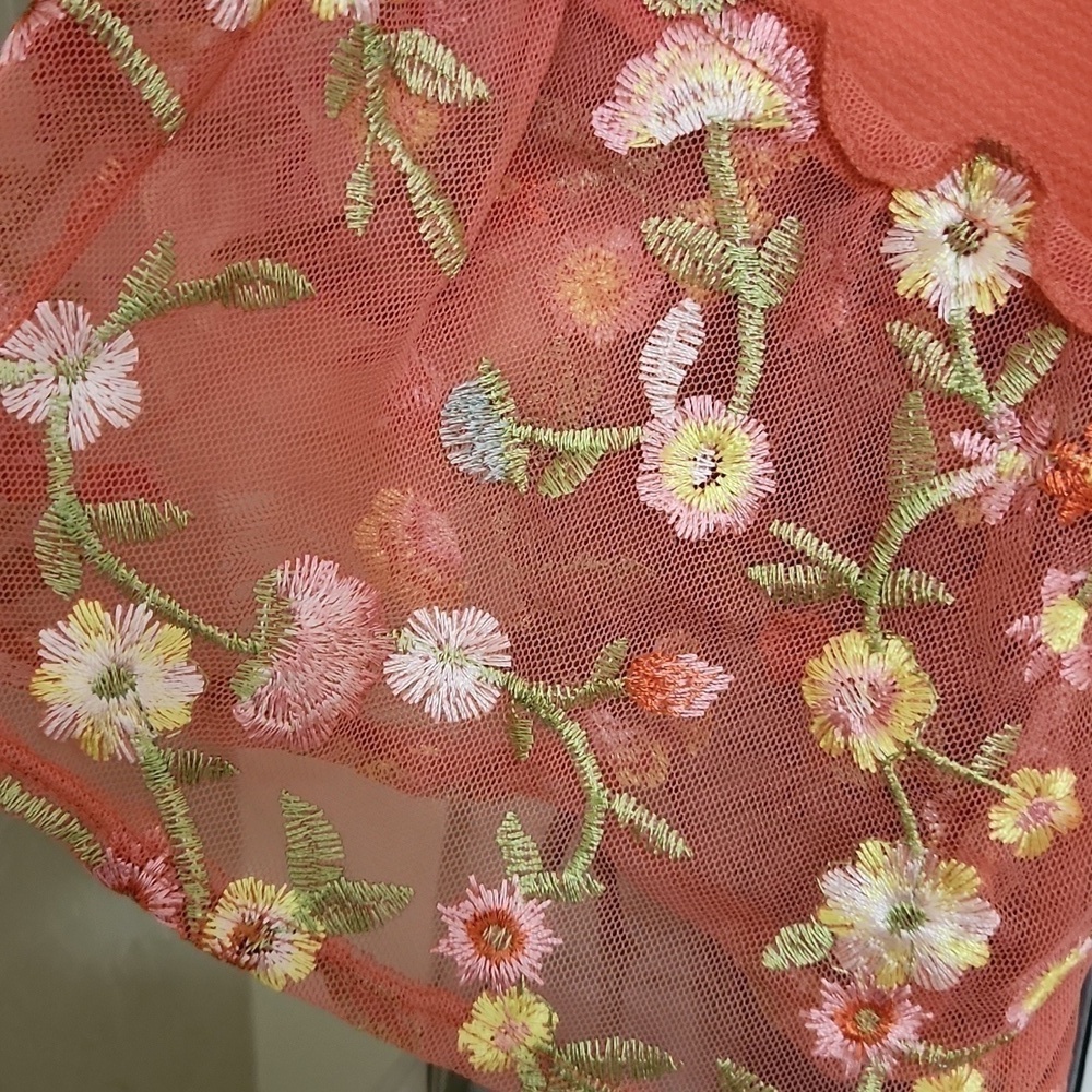 Embroidered Floral Sheer Sleeve Bohemian Blouse small Feminine - Picture 9 of 9